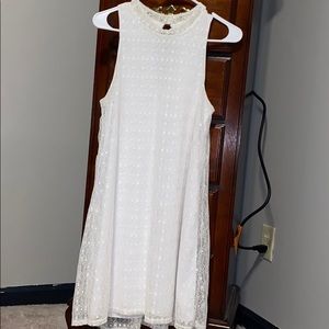 White sleeveless dress